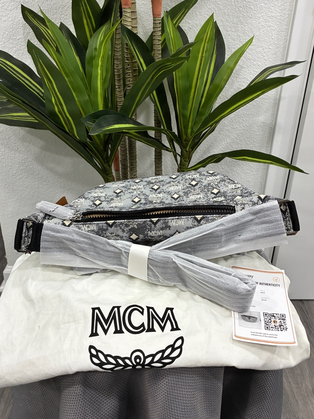 MCM Monogram Grey Diamond Canvas Belt Bag - Picture 3 of 6